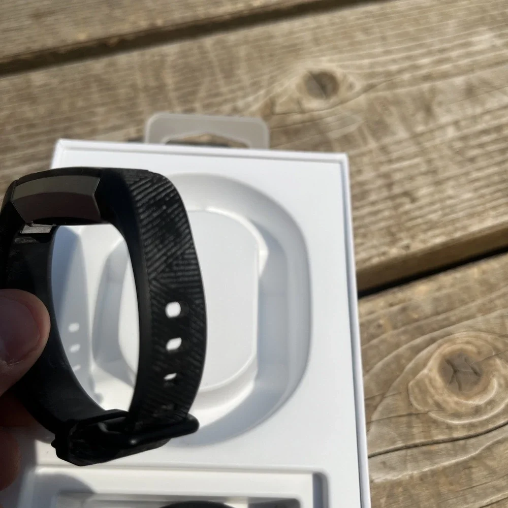 New Fitbit Alta HR Heart Rate Black BAND